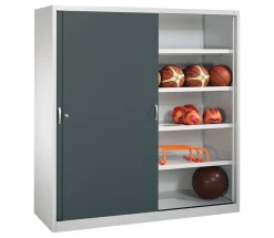 C+P Sportgeräteschrank, 1950x1900x600mm, Korpus RAL 7035 Lichtgrau, Front RAL 7016 Anthrazitgrau
