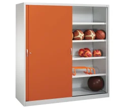 C+P Sportgeräteschrank, 1950x1900x600mmKorpus RAL 7035 Lichtgrau, Front RAL 2004 Reinorange
