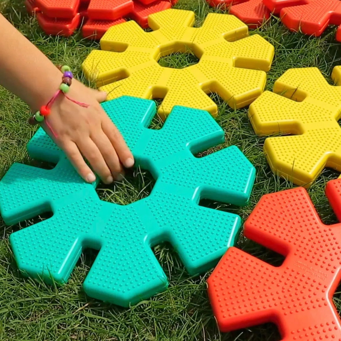 Große Steckblumen, Giant Polydron Octoplay, Großes Klassenset, 84 Teile, aus Recyclingkunststoff, für Kinder