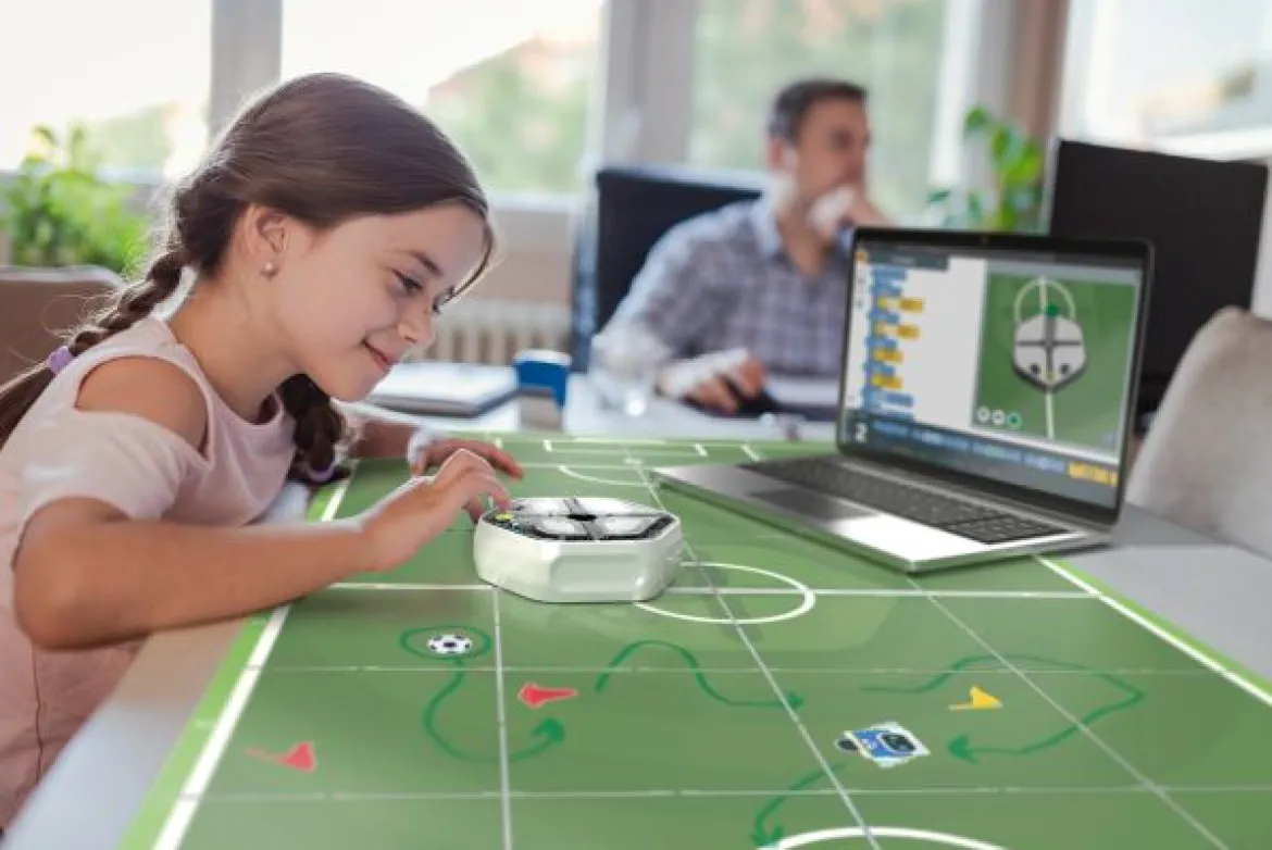 iRobot Root, Erweiterungsset Adventure Pack, Coding with Sports, Fußball-Thema