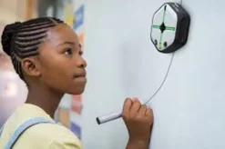 iRobot Root Pro, Coding Roboter, vertikales Fahren, inkl. Whiteboard, Vinyl-Haftfolien und Marker
