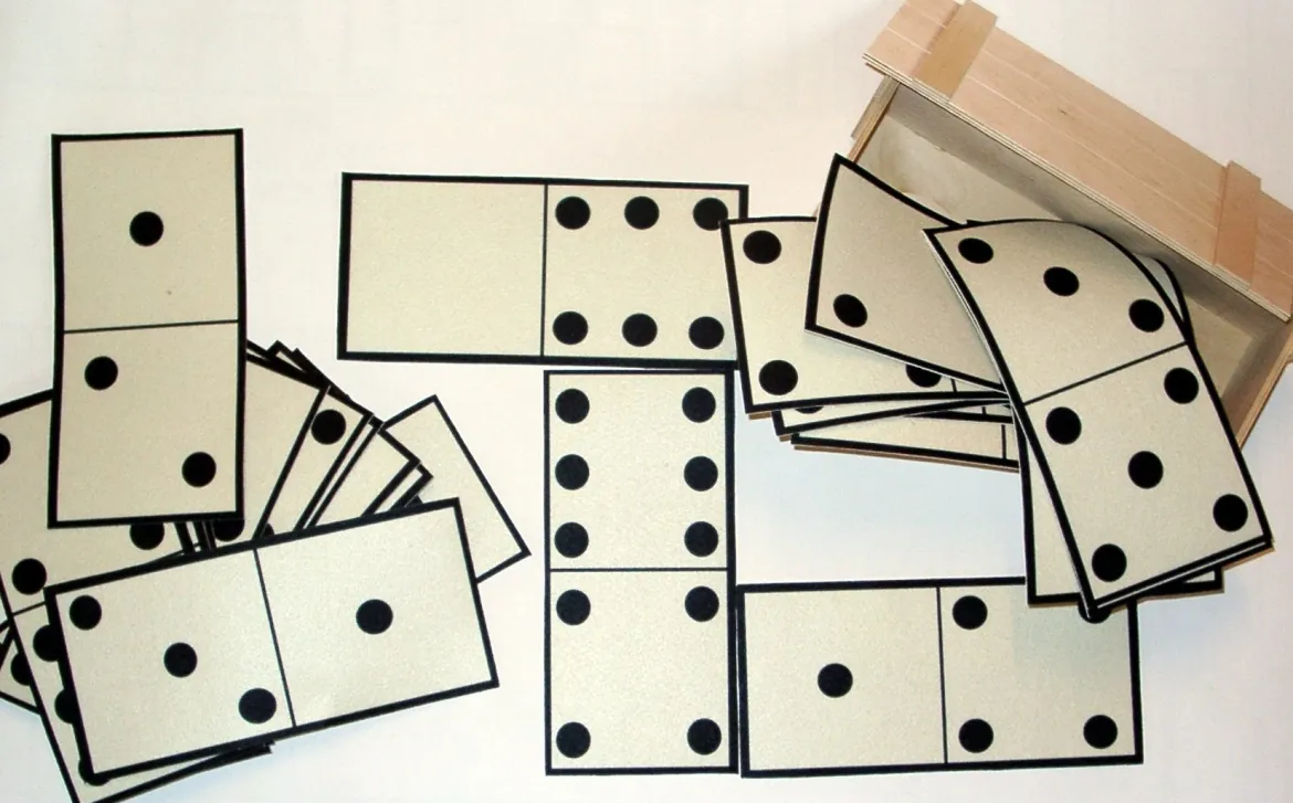 Jumbo Domino in Holzbox