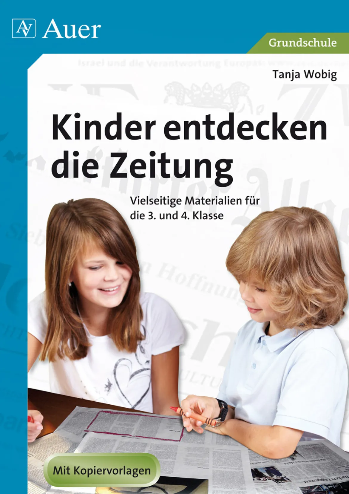 Kinder entdecken die Zeitung