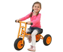Kleines Laufrad mit drei Rädern, Little Drifter, orange, TopTrike Kinderfahrzeug