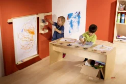 Kritzeltisch, 2-3 Jahre