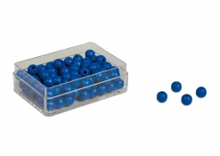 Kunststoffdose mit 100 blauen Perlen