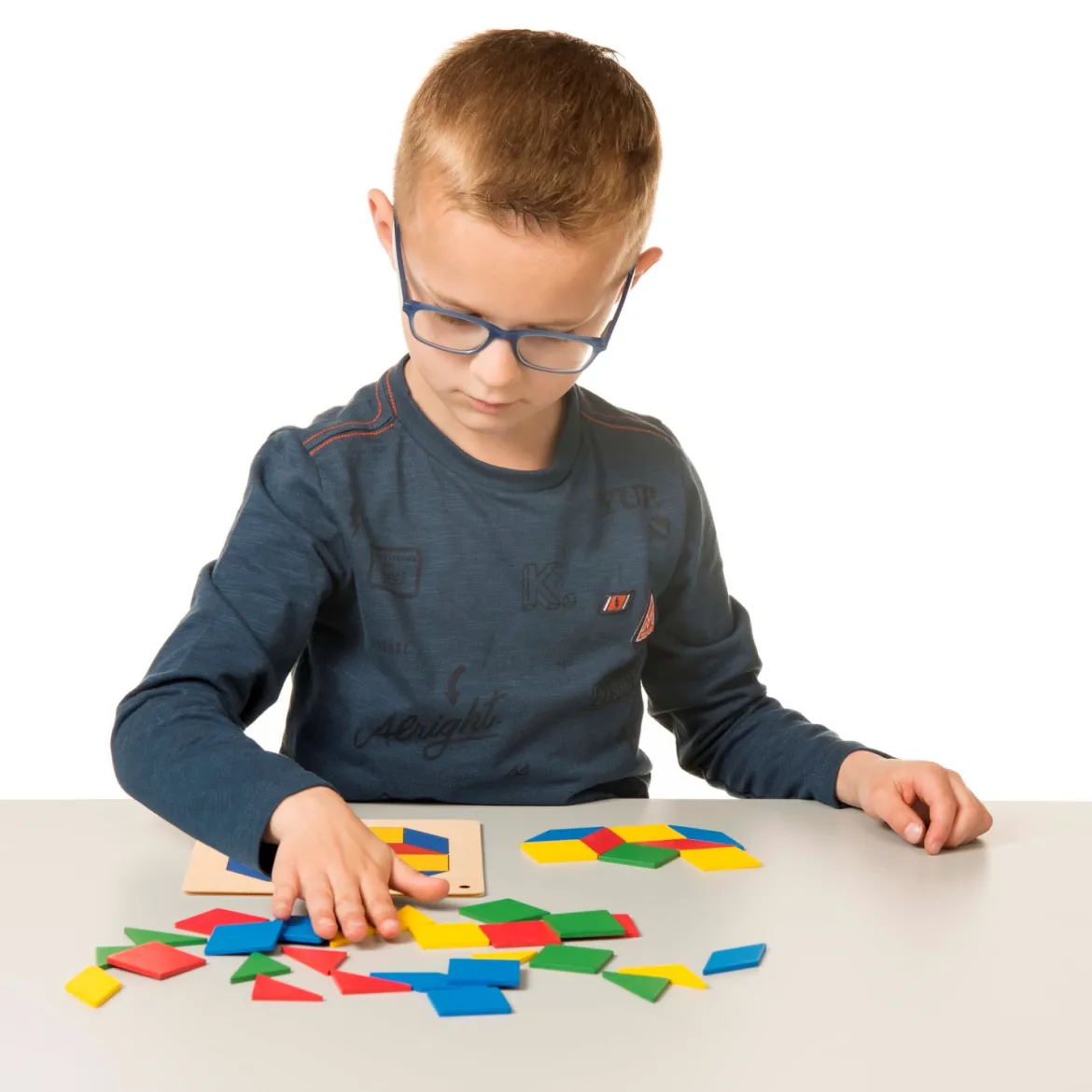 Legespiel Geometrische Formen mit Aufgabenkarten, ab 3 Jahre
