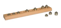 Montessori Mess-Set 2: Gewicht: Holzwaage mit Gewichten, Gewichtstäfelchen und Aufgabenkarten