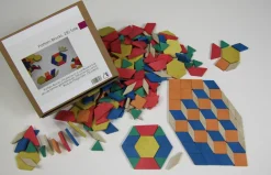 Pattern Blocks, 250 Teile aus RE-Wood® im Karton
