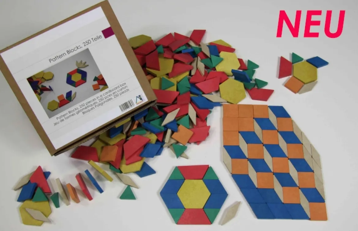 Pattern Blocks, 250 Teile aus RE-Wood® im Karton