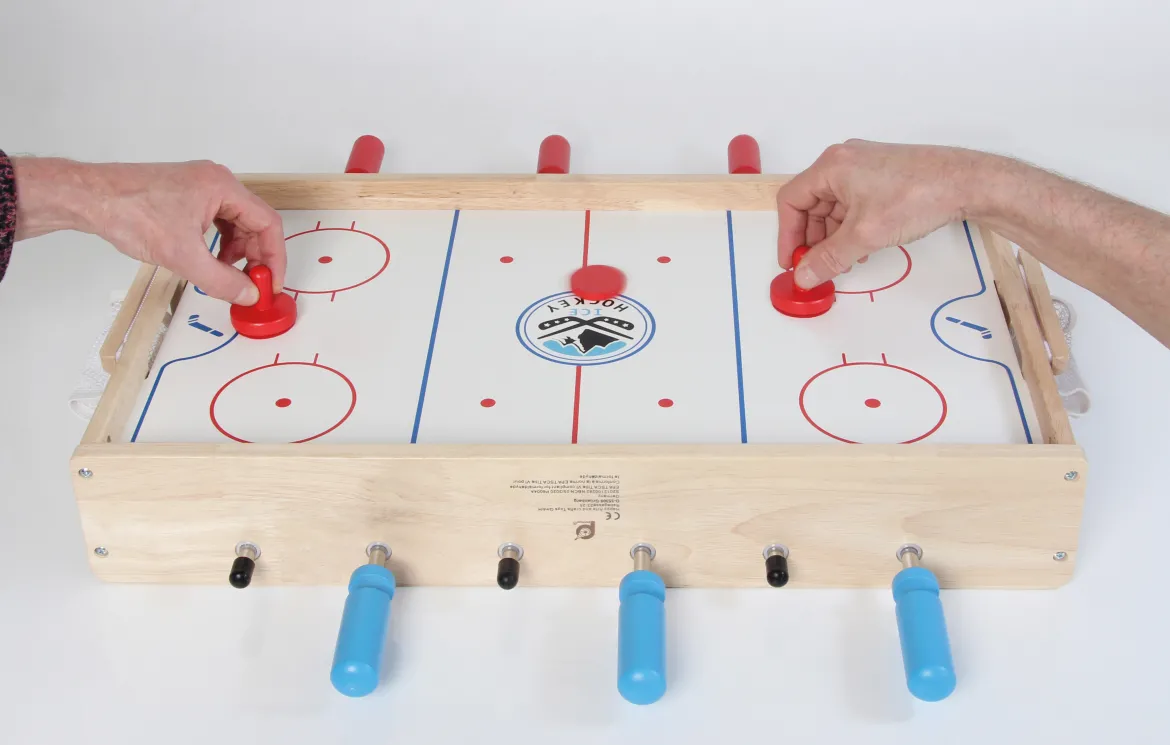 PINTOY 2 in 1 Tischfußball und Hockey, ab 3 Jahre