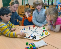 Quer durch 6 eckig, Brettspiel, ab 5 Jahre