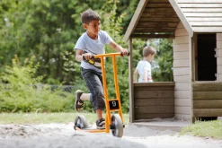 Roller aktiv, neue Bereifung, 3-5 Jahre