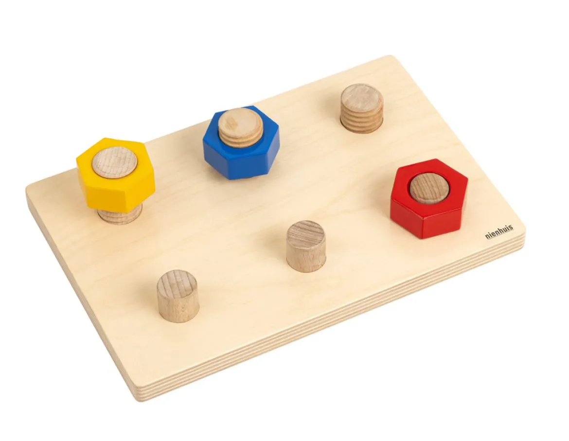 Schraubspiel mit Muttern, ab 2 Jahre