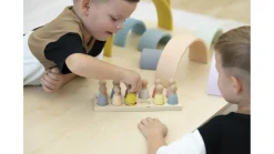 Spielfiguren ?Regenbogen?, 12 Stück, pastellfarben, ab 3 Jahren