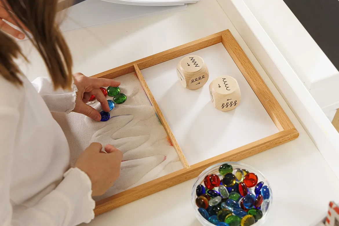 Spiel- und Sortiertablett 2