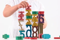 Stapelzahlen - Zahlenbausteine in Montessori-Farben aus RE-Wood®