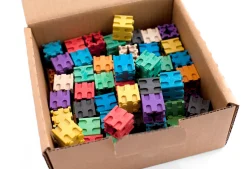 100 Steckwürfel 2 x 2 x 2 cm, aus RE-Wood® in 10 Farben