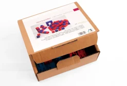 100 Steckwürfel 2 x 2 x 2 cm, aus RE-Wood® in rot / blau, 4-8 Jahre