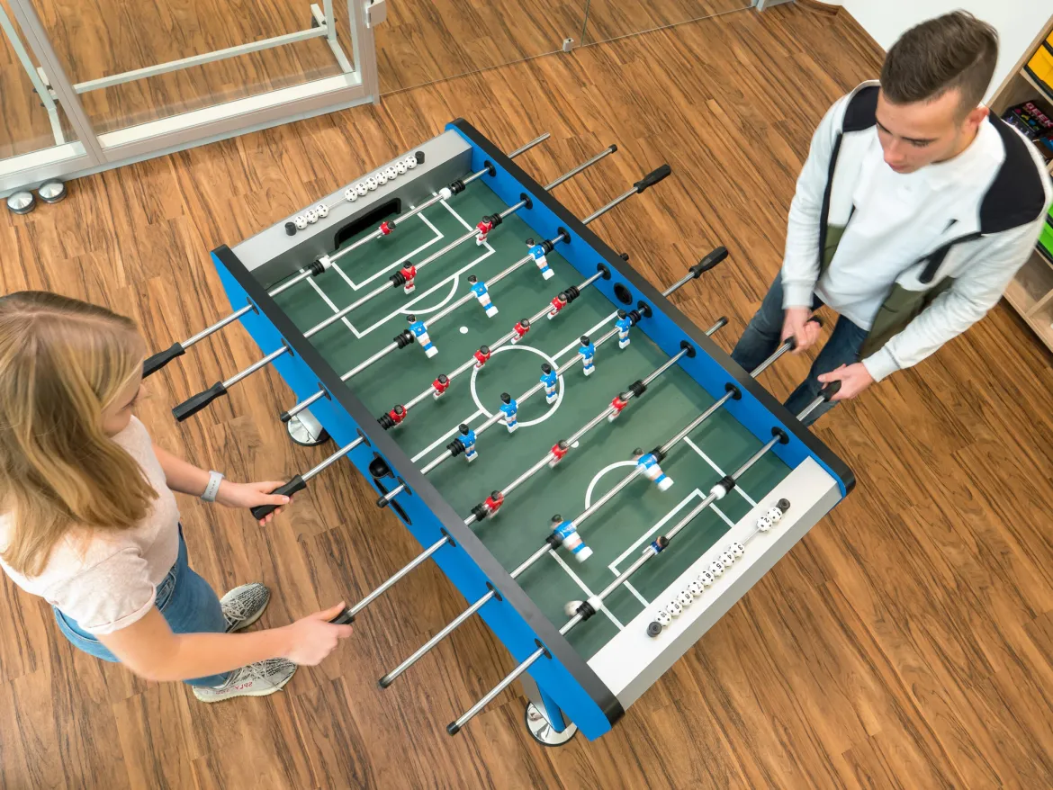 Tischkicker Profi, für die Schule, 86 cm, ab 7 Jahre