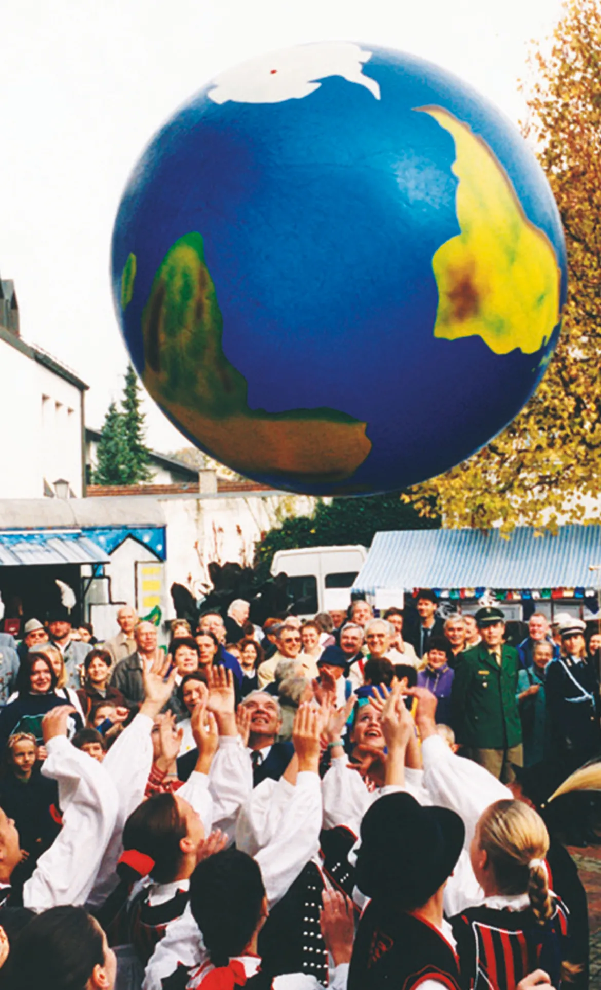 TOGU® Erdball mit Globusdekor, 2 m Durchmesser