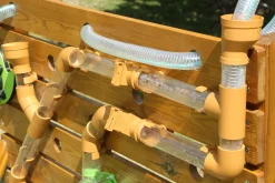 Wasser-Spielset, Freistehende Wand mit Rohren und Rädern, Outdoor