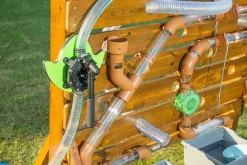 Wasser-Spielset, Freistehende Wand mit Rohren und Rädern, Outdoor