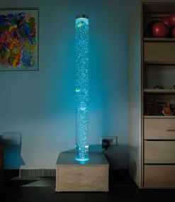 Wassersäule mit Holzsockel, 130 cm Höhe, inkl. Schwimmfische 5er-Set