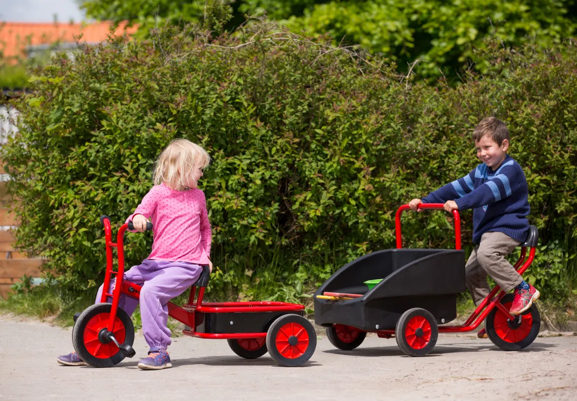 Winther Dreirad mit Transport-Wanne, Truck, rot, 4-7 Jahre, VIKING Kinderfahrzeug