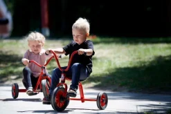 Winther Dreirad mit verstellbarem Sitz und Anhängerkupplung, rot, 2-4 Jahre, MINI VIKING Kinderfahrzeug