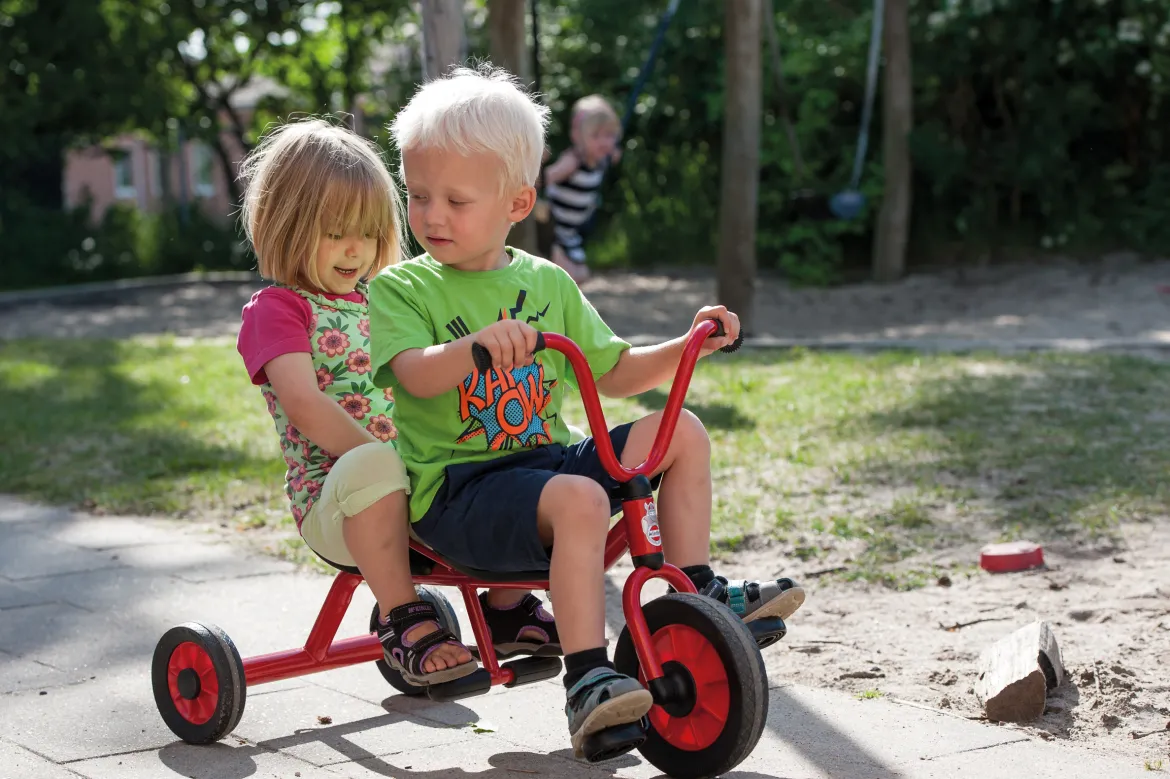 Winther Dreirad mit zwei Sitzen, Taxi, rot, 1-4 Jahre, MINI VIKING Kinderfahrzeug