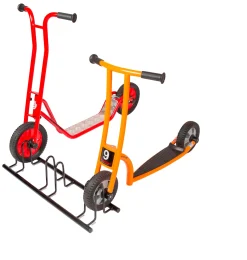 Winther Fahrzeugständer Boden, für bis zu 3 Roller und Dreiräder, schwarz