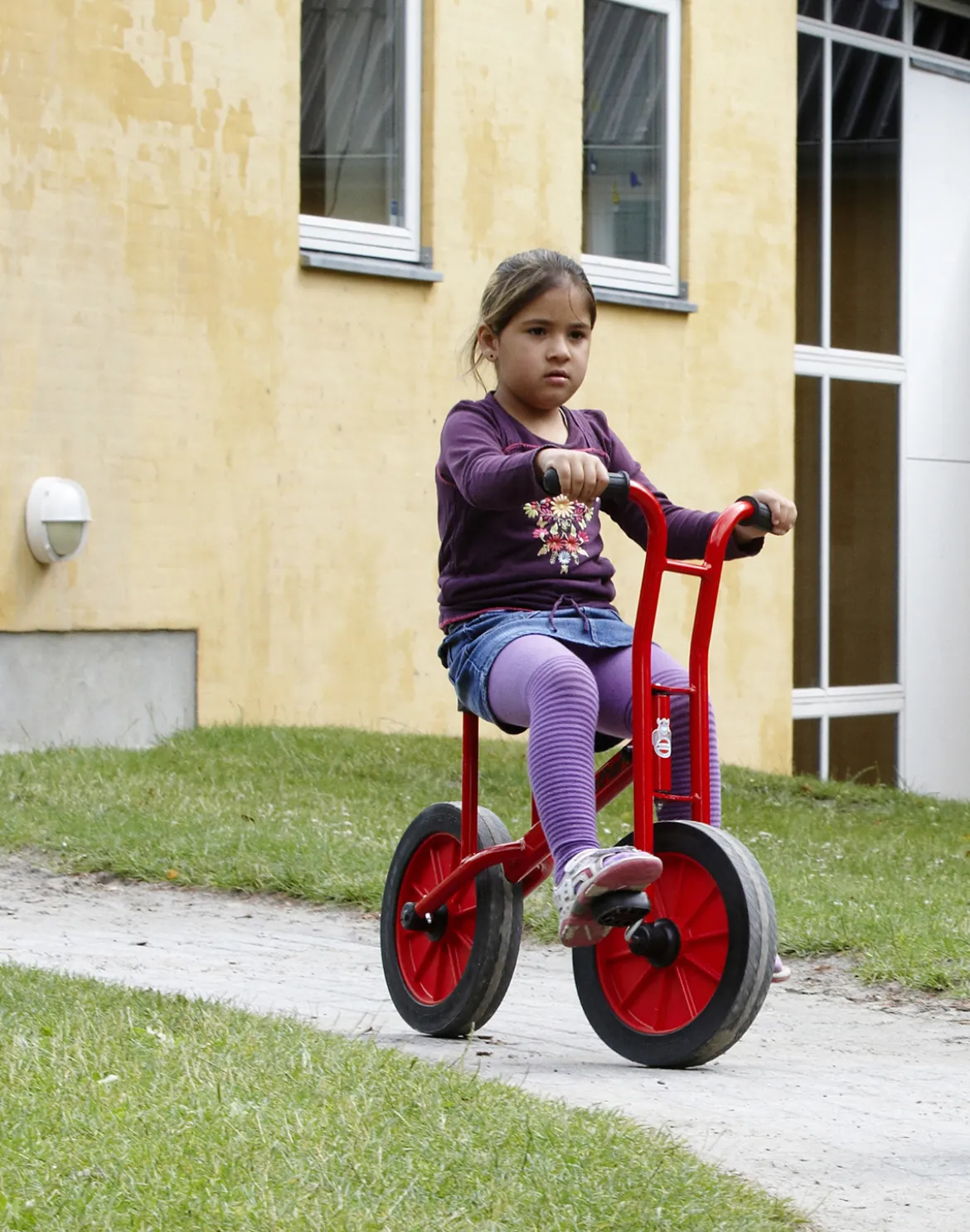 Winther Großes Lernfahrrad mit zwei Rädern, rot, 6-10 Jahre, VIKING Kinderfahrzeug