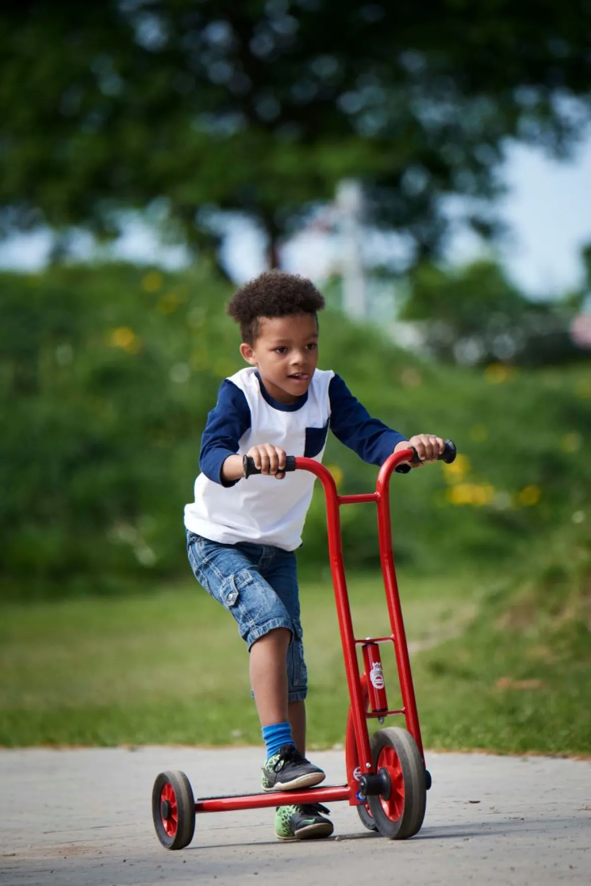 Winther Roller mit drei Rädern (78 cm), Safety, rot, 6-10 Jahre, VIKING Kinderfahrzeug