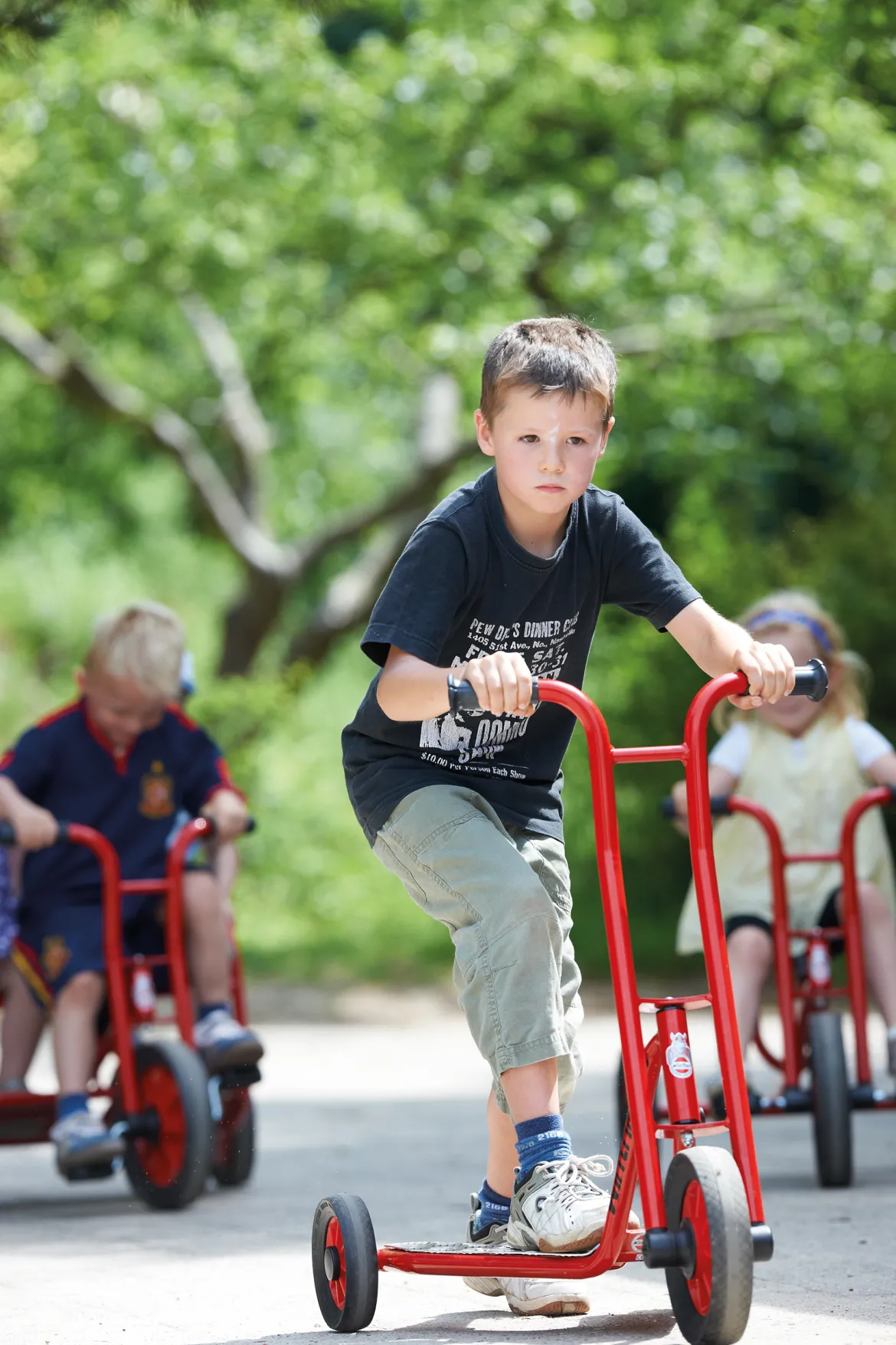 Winther Roller mit drei Rädern (78 cm), Safety, rot, 6-10 Jahre, VIKING Kinderfahrzeug