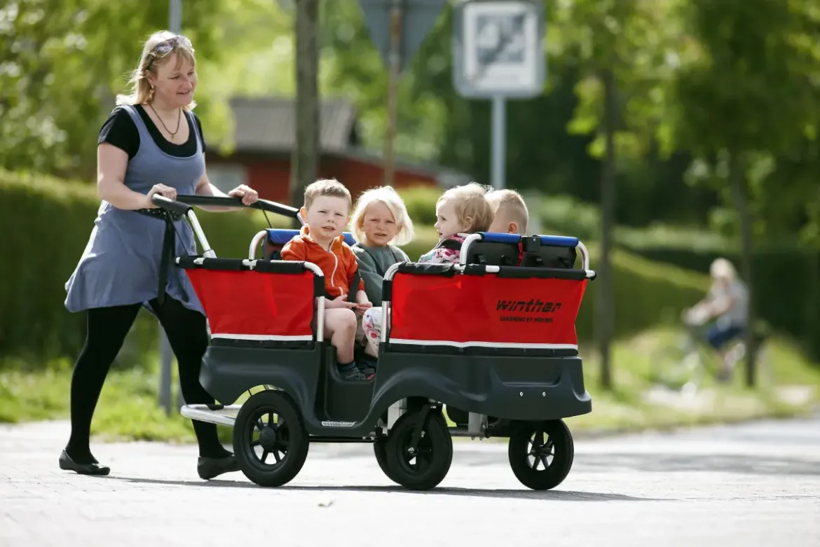 Winther® TURTLE Kinderbus Basic, 4 Kinder, 8900802