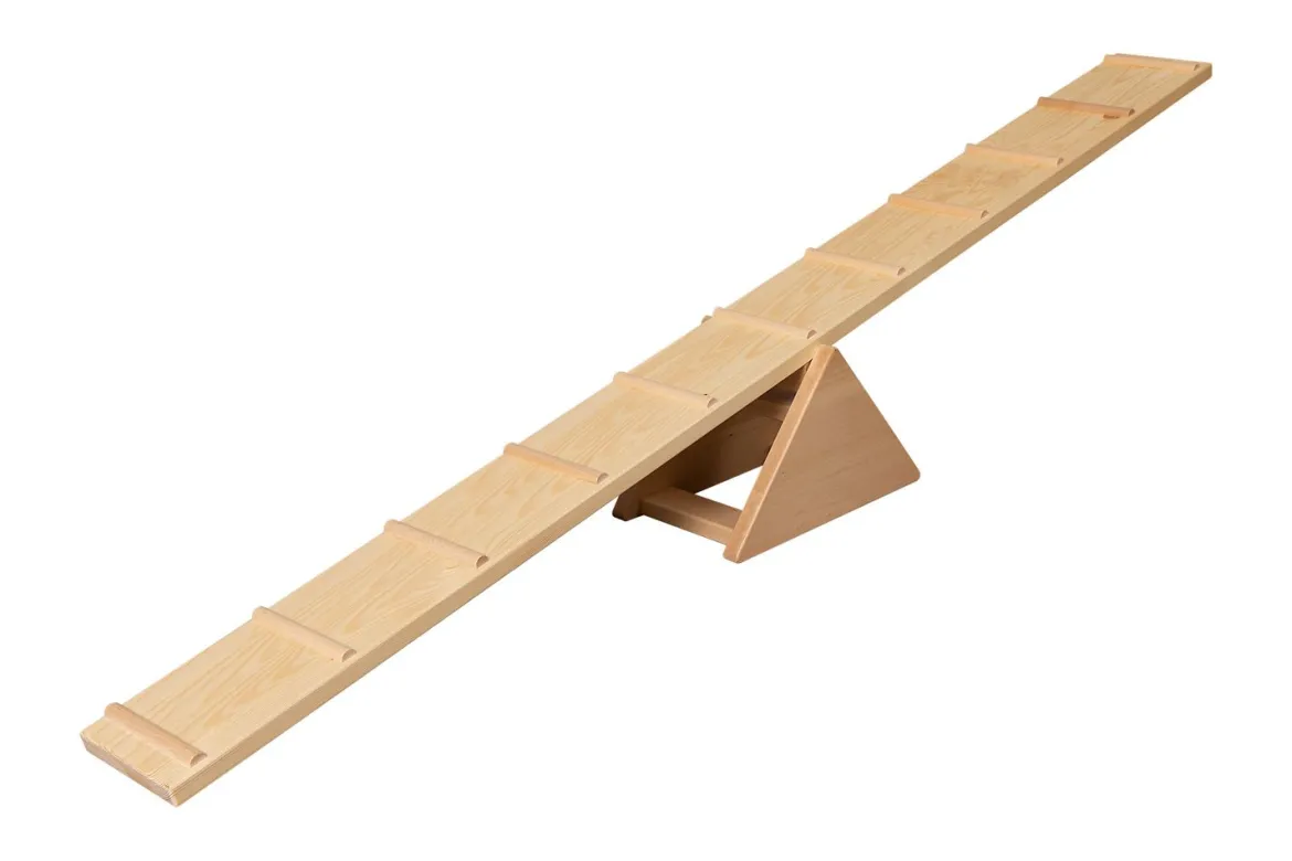 Wippbrett aus Holz