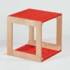 Würfel mit Löchern rot