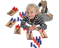 Zahlenstecktafeln aus Holz, 3-8 Jahre